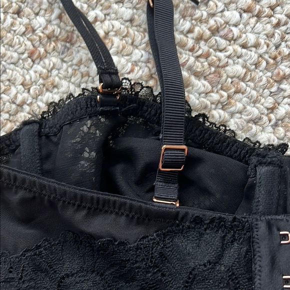 aerie Real Power Balconette Black Lace Sexy Bra with Removable Straps Size 34B - Picture 4 of 11